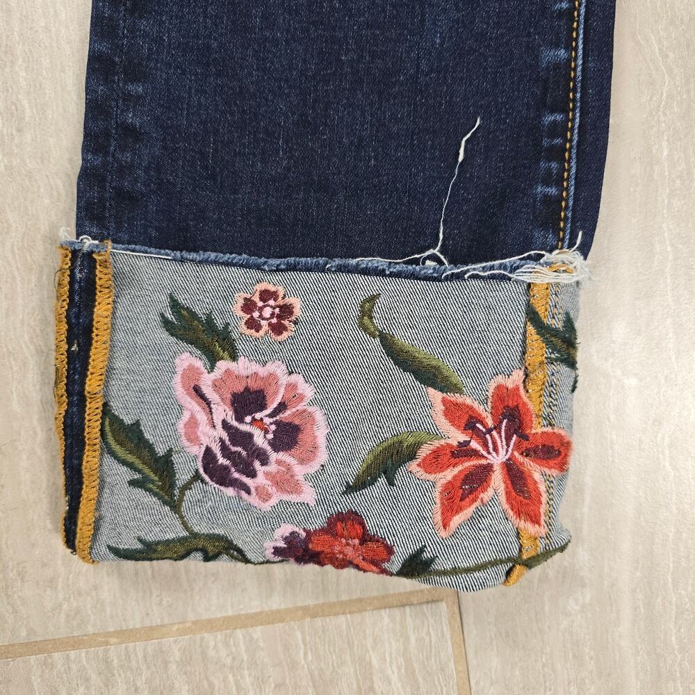 Driftwood Women's Colette Floral Embroidered Skinny Jeans 26 - Picture 2 of 7